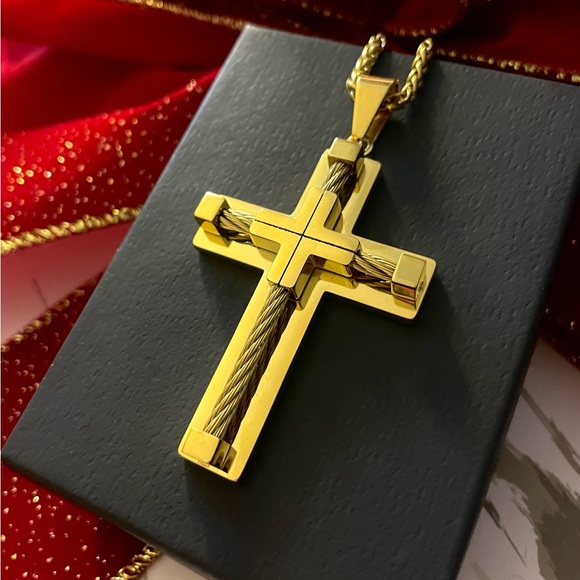 Gold color cross chain - Picture 2 of 3